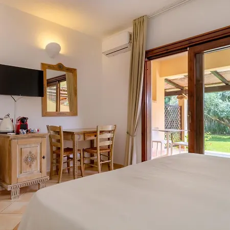 Porto Giunco Residence-2